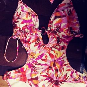 Kenneth Cole Reaction swimsuit